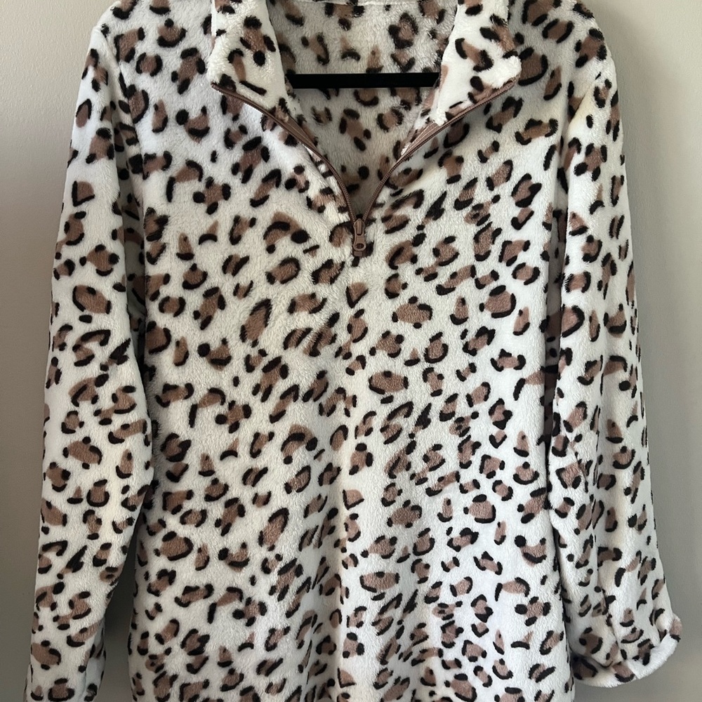Leopard Print Fleece Pullover